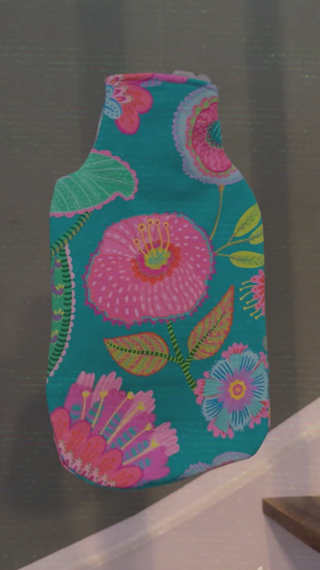 Wärmflasche „Flower Power“ aus kuscheligem Sweatstoff
